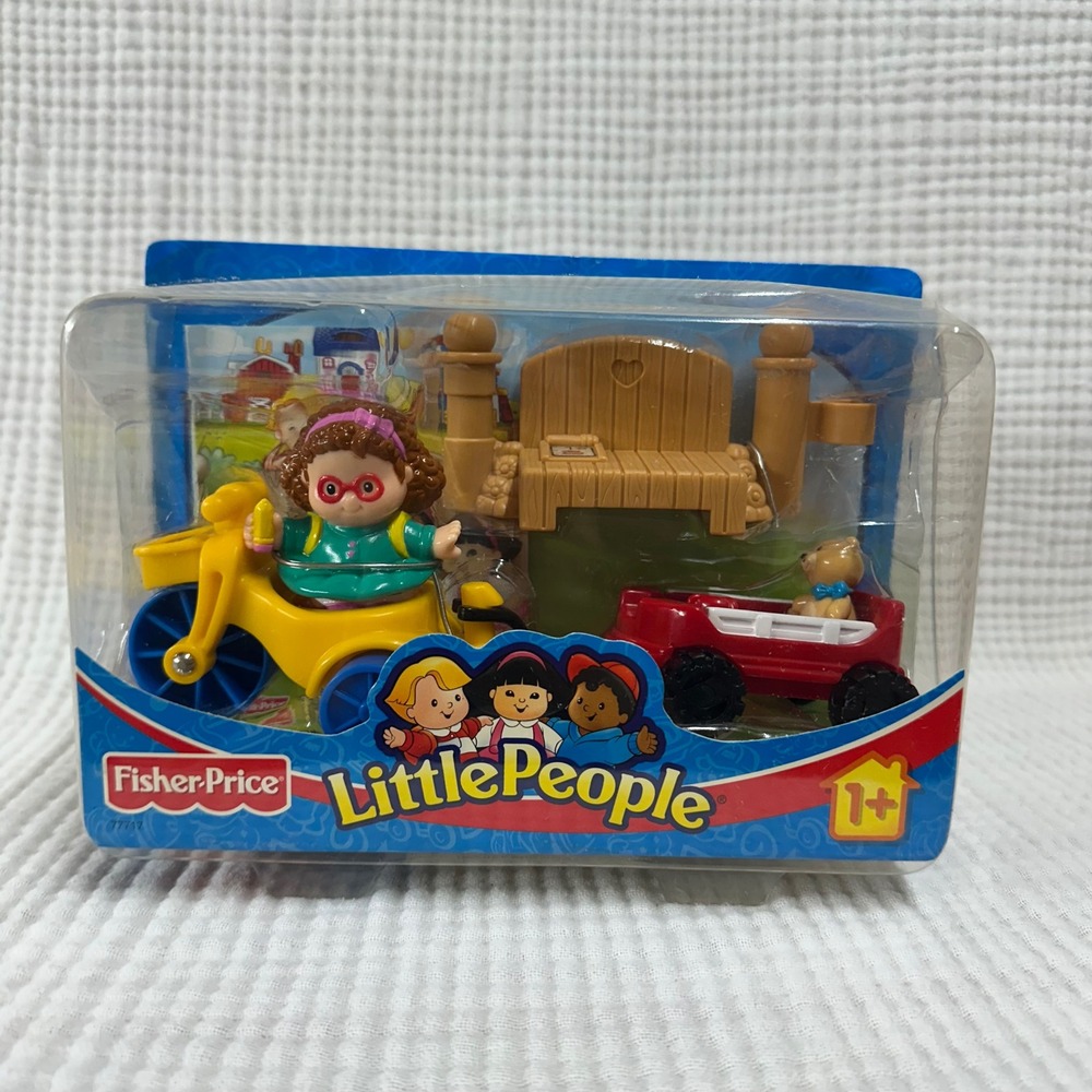 Vintage Fisher Price Little People 77717 TRIKE & WAGON 2002 NEW
